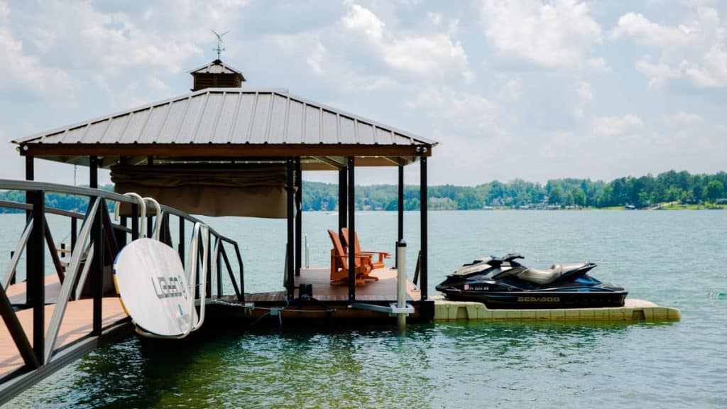 How To Renovate A Dock Without Blocking Neighboring Views