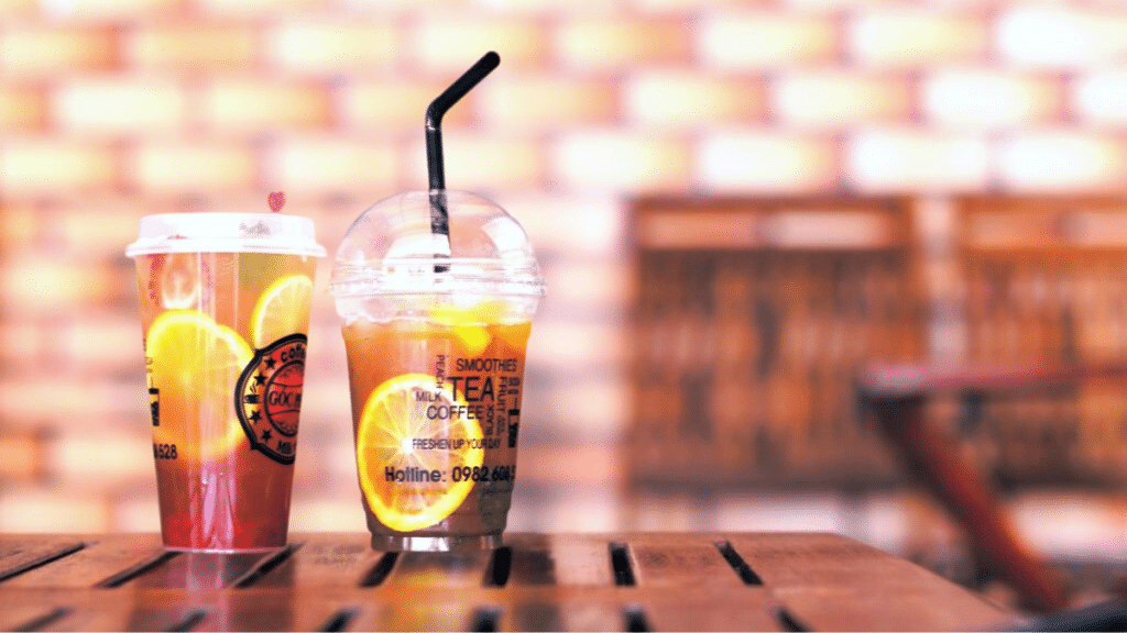 How to Choose the Right Size for Custom Plastic Cups for Your Brand