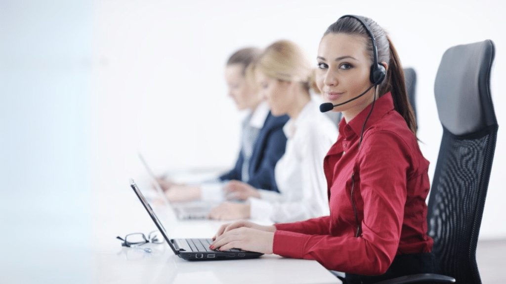 Top Sales Engagement Platforms To Transform Your B2B Outreach Strategy
