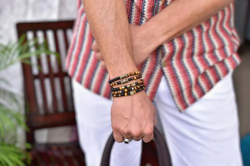 Hematite vs Amethyst Bracelet: Which Healing Stone Should You Wear?