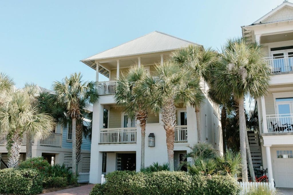 Image 1 of A Guide to Florida Home Insurance Quotes and Coverage Basics