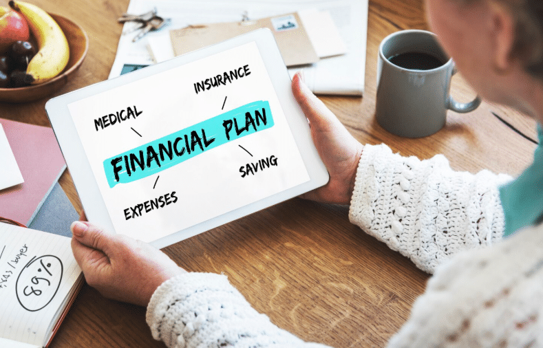 Image 1 of 6 Smart Steps to Build a Strong Financial Plan