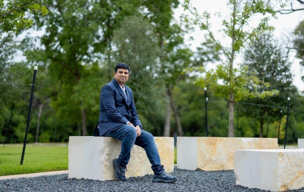 Image 1 of From Microscopy to MRI Leading Deep Learning Architectures for End to End Medical Imaging Diagnostics