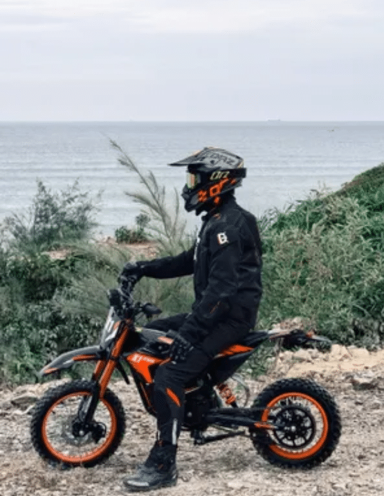 Image 1 of How to Choose the Perfect Electric Dirt Bike by Age and Size