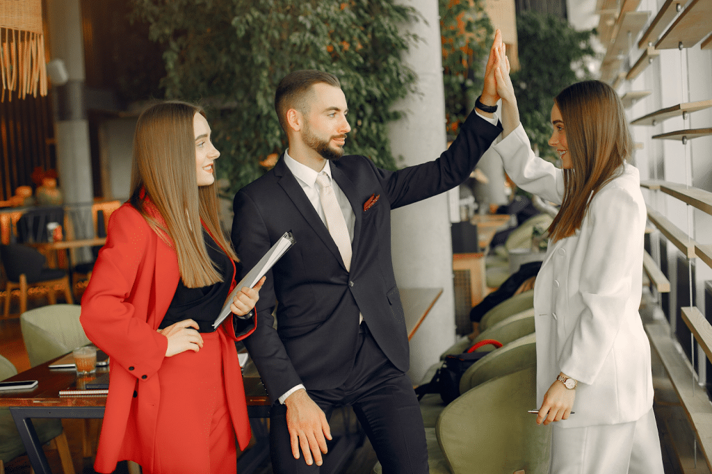 Image 1 of How to Choose and Use Custom Awards for Events