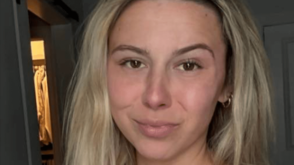 Hailey Welch: Managing Burnout Through Twitch