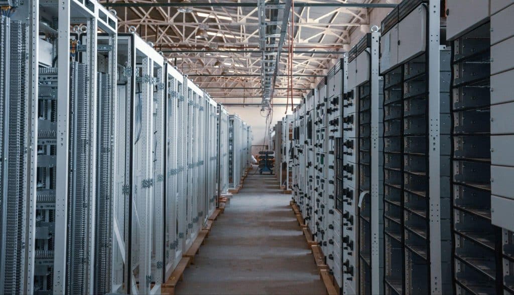 Image 1 of Why Businesses Need Smarter Security Support for Hybrid IT Environments